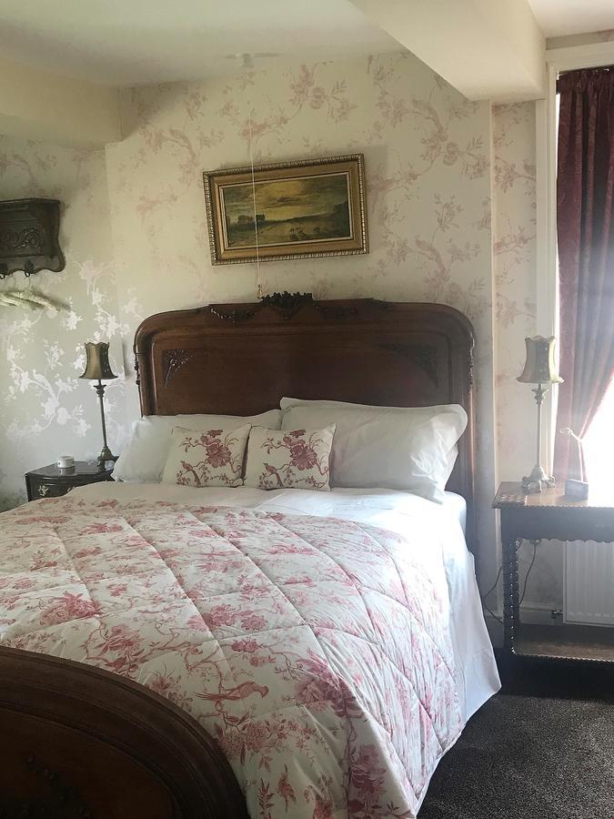 Eagle House Bed & Breakfast Eccleshall Екстериор снимка